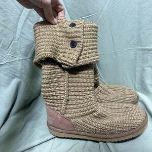 UGG Australia Classic Cardy Knit Boots S/N 5819 Tan Brown Women's Size 7
